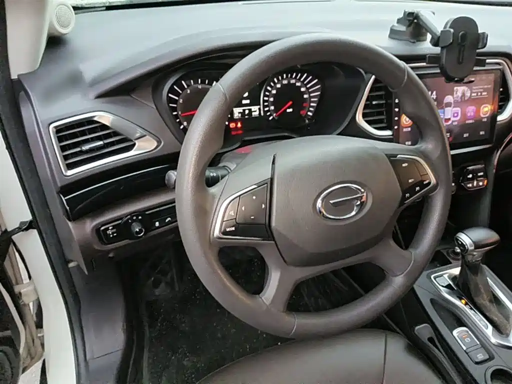 GAC Trumpchi Trumpchi GS4 2017 235T G-DCT 2WD Elite фото 17