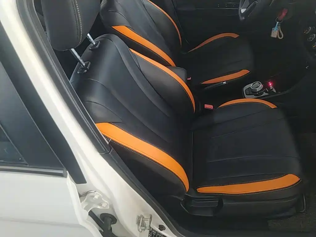 Baojun 310 2018 2017 1.5L Auto Luxury