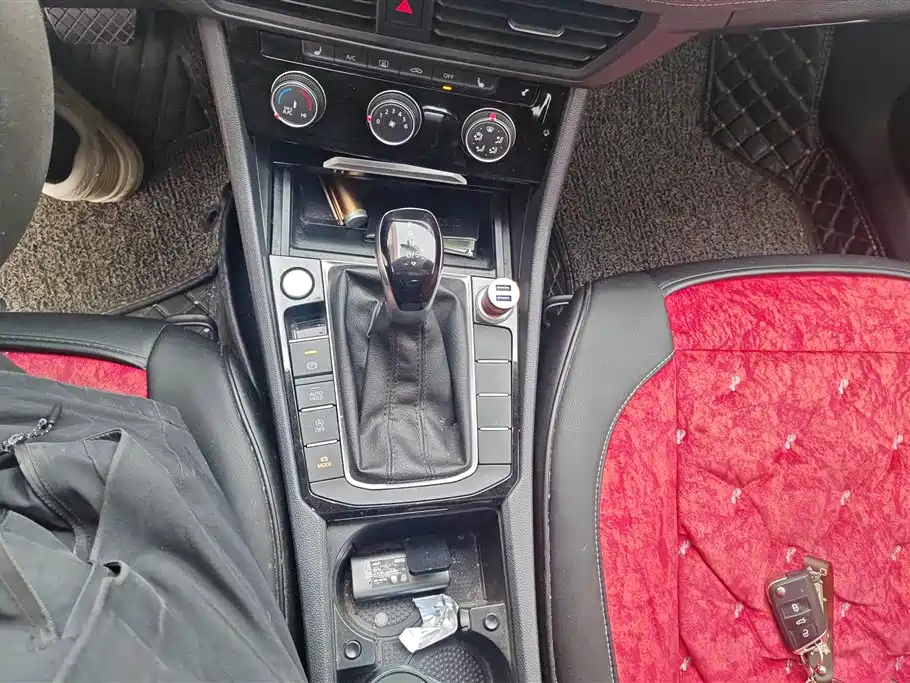 Volkswagen Sagitar 2021 200TSI DSG Comfort Smart Edition фото 16