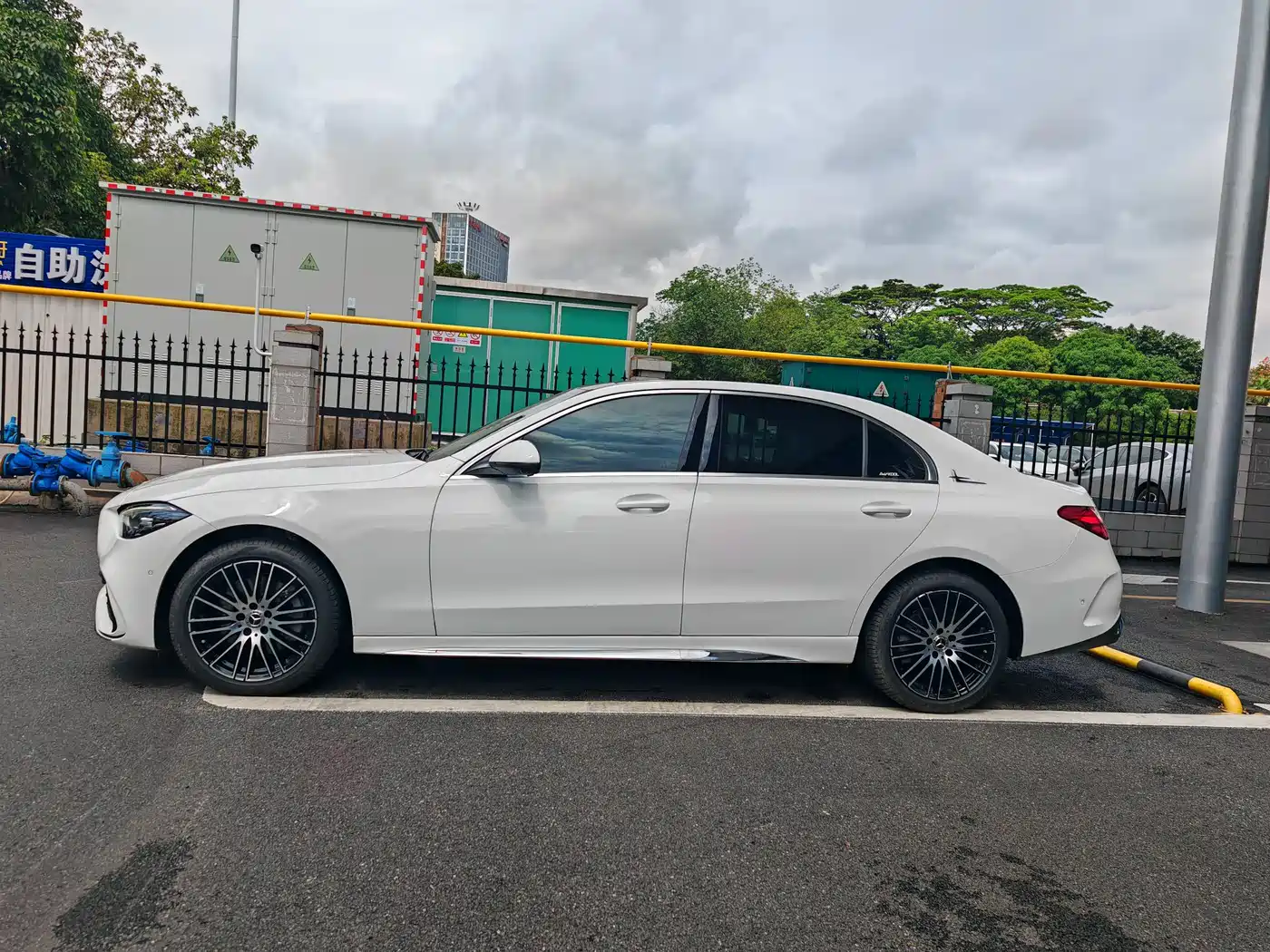 Mercedes-Benz C-Class 2025 C 260 L Sport Edition фото 3