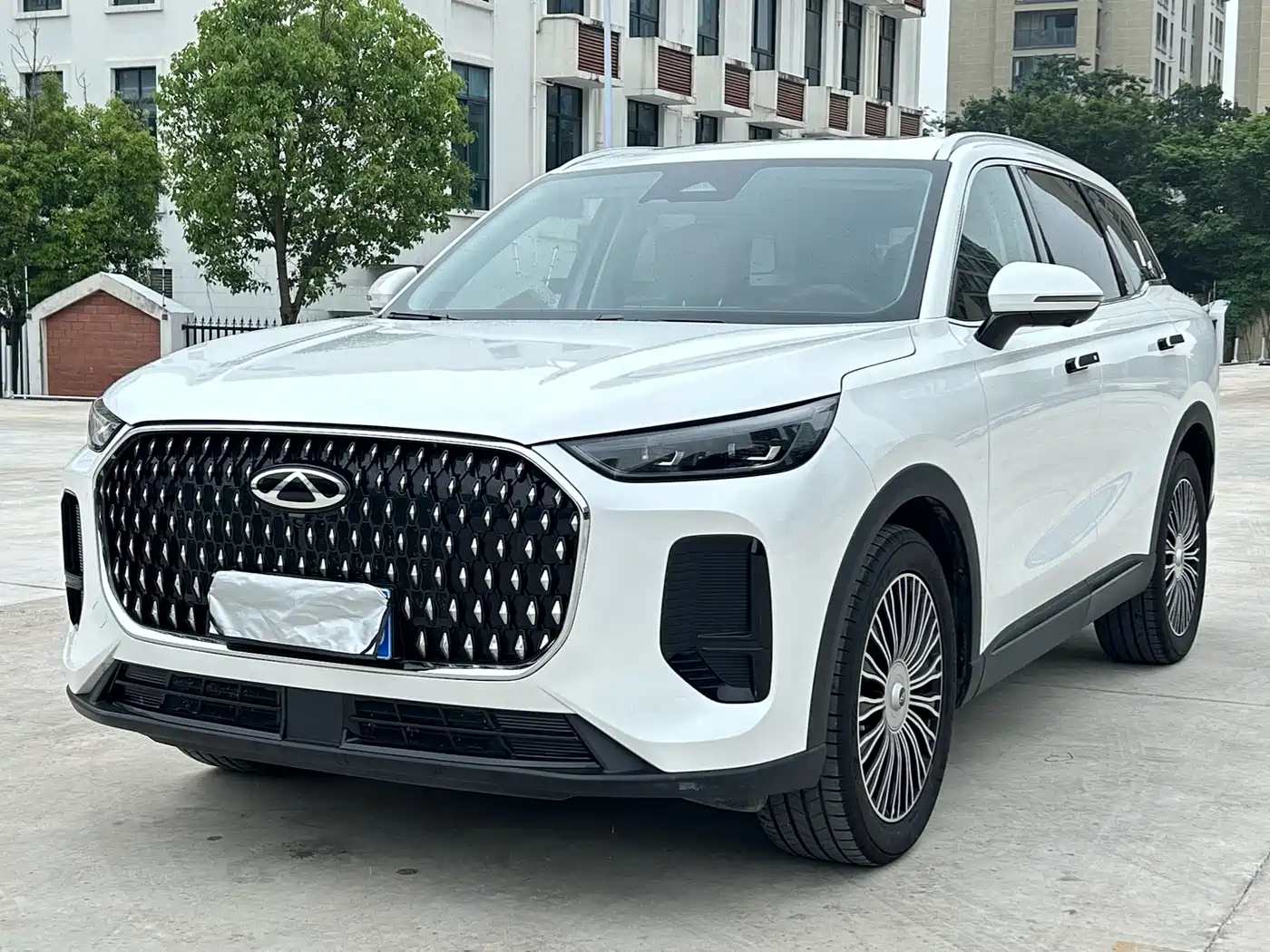 Chery Tiggo 8L 2025 Model Year 2.0T 2WD Changhong Edition 7-Seater