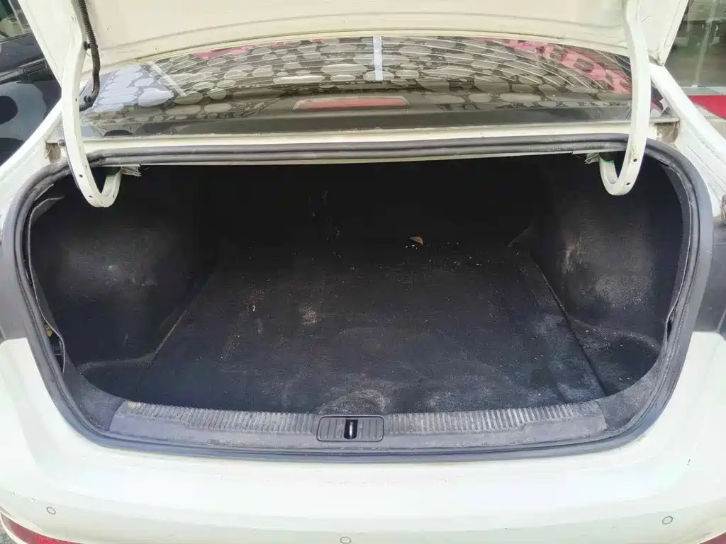 Photo 5 - Roewe i5