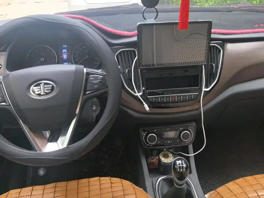 FAW Senya R7 2016 2016 1.6L Manual Intelligent