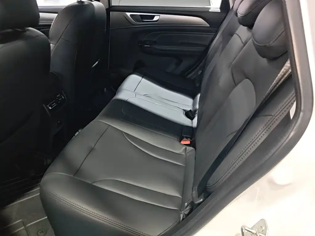 Фото 17 - Haval M6