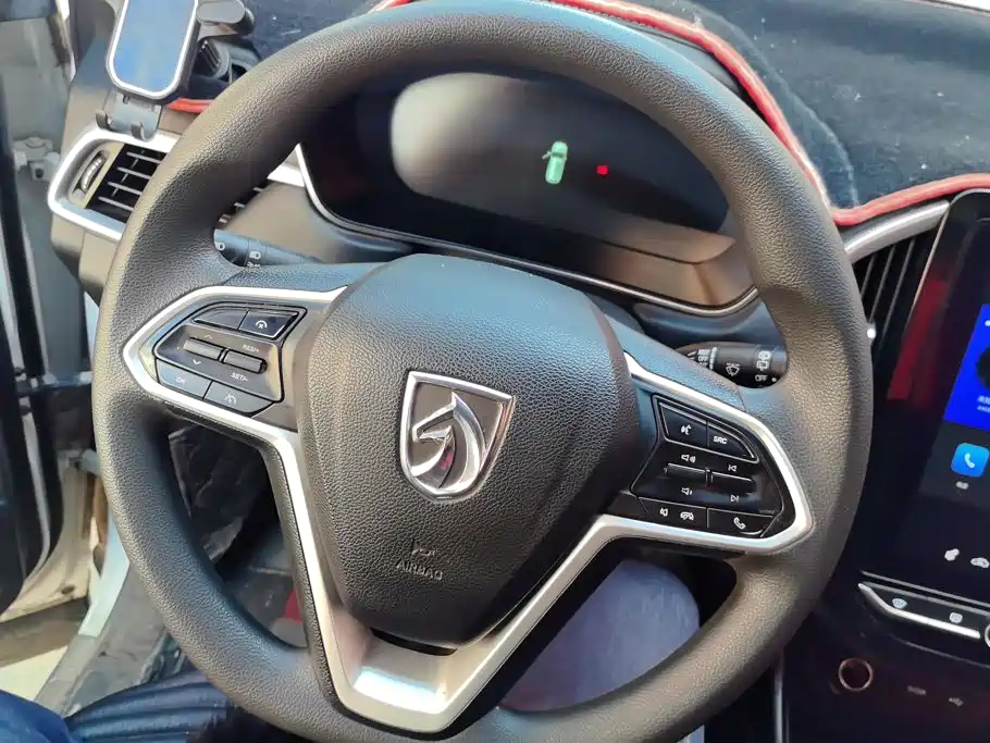Baojun 530 2020 2020 1.5T Manual Luxury 5-seater