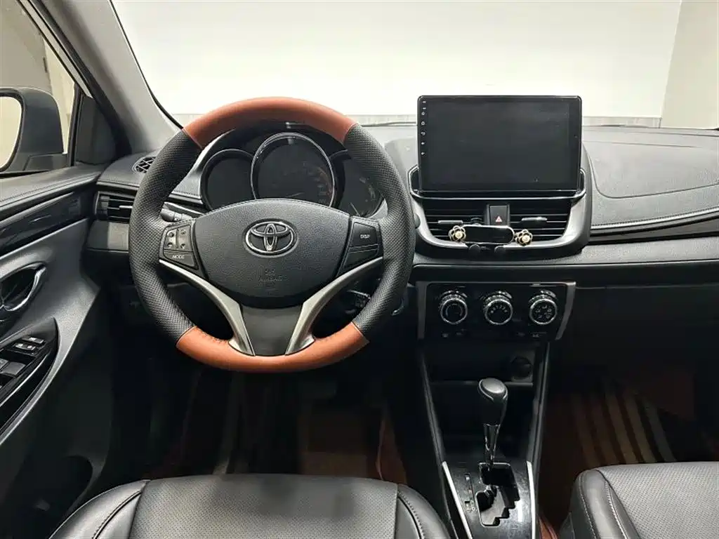 Toyota YARiS L Zhi Xuan 2022 Zhi Xuan X 1.5L CVT Luxury PLUS Edition фото 8