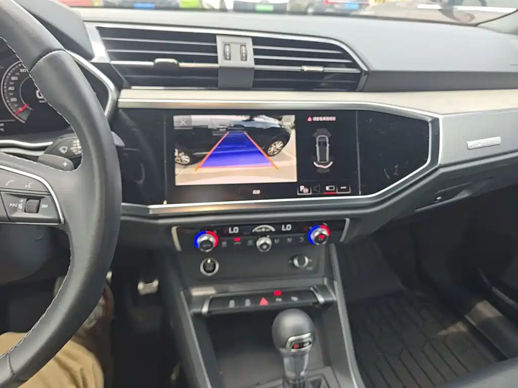 Audi Q3 2025 2025 quattro 45th Anniversary Edition 35TFSI Fashion Dynamic