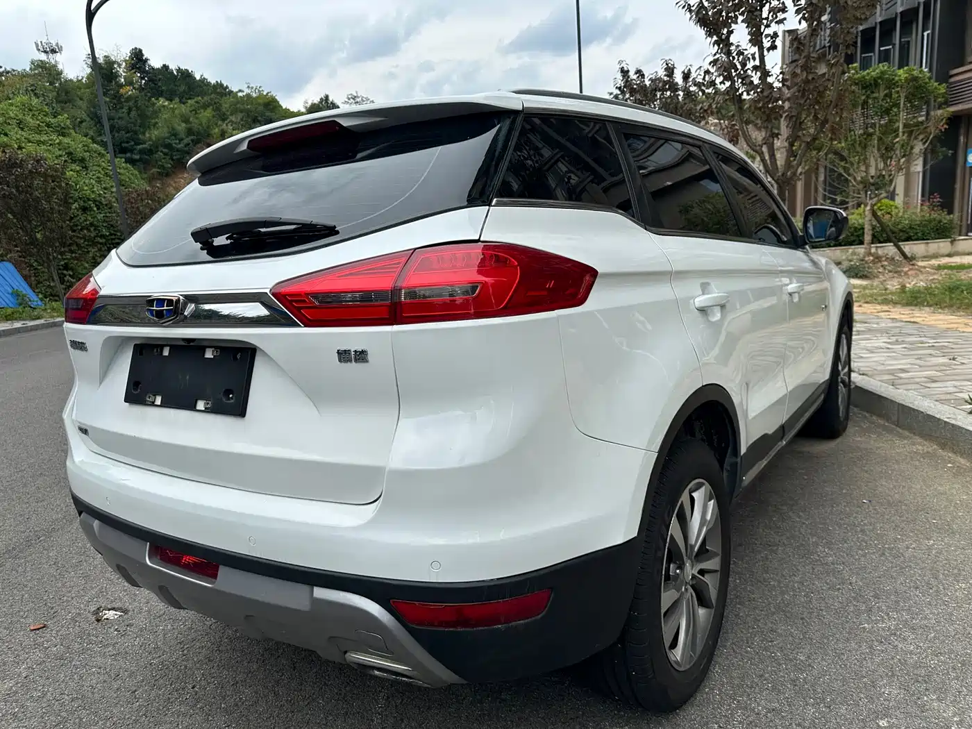 Photo 13 - Geely Boyue