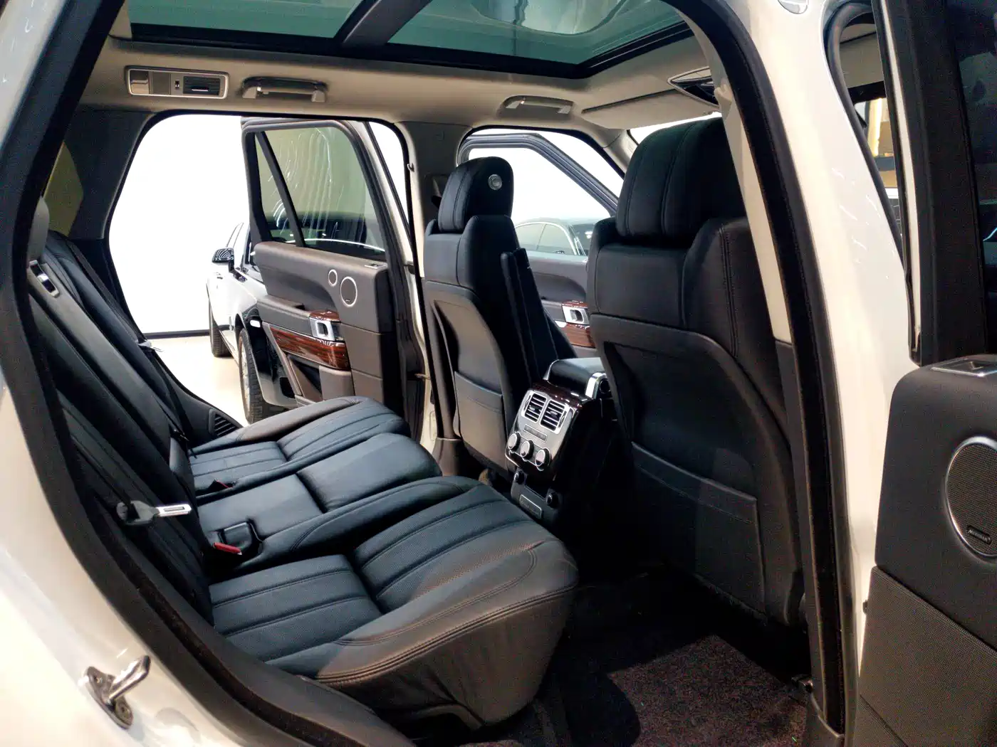 Land Rover Range Rover 2016 3.0 SC V6 Vogue фото 8