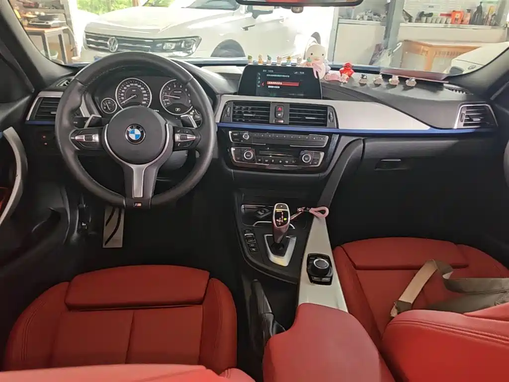 BMW 3 Series 2019 320i M Sport Package фото 6