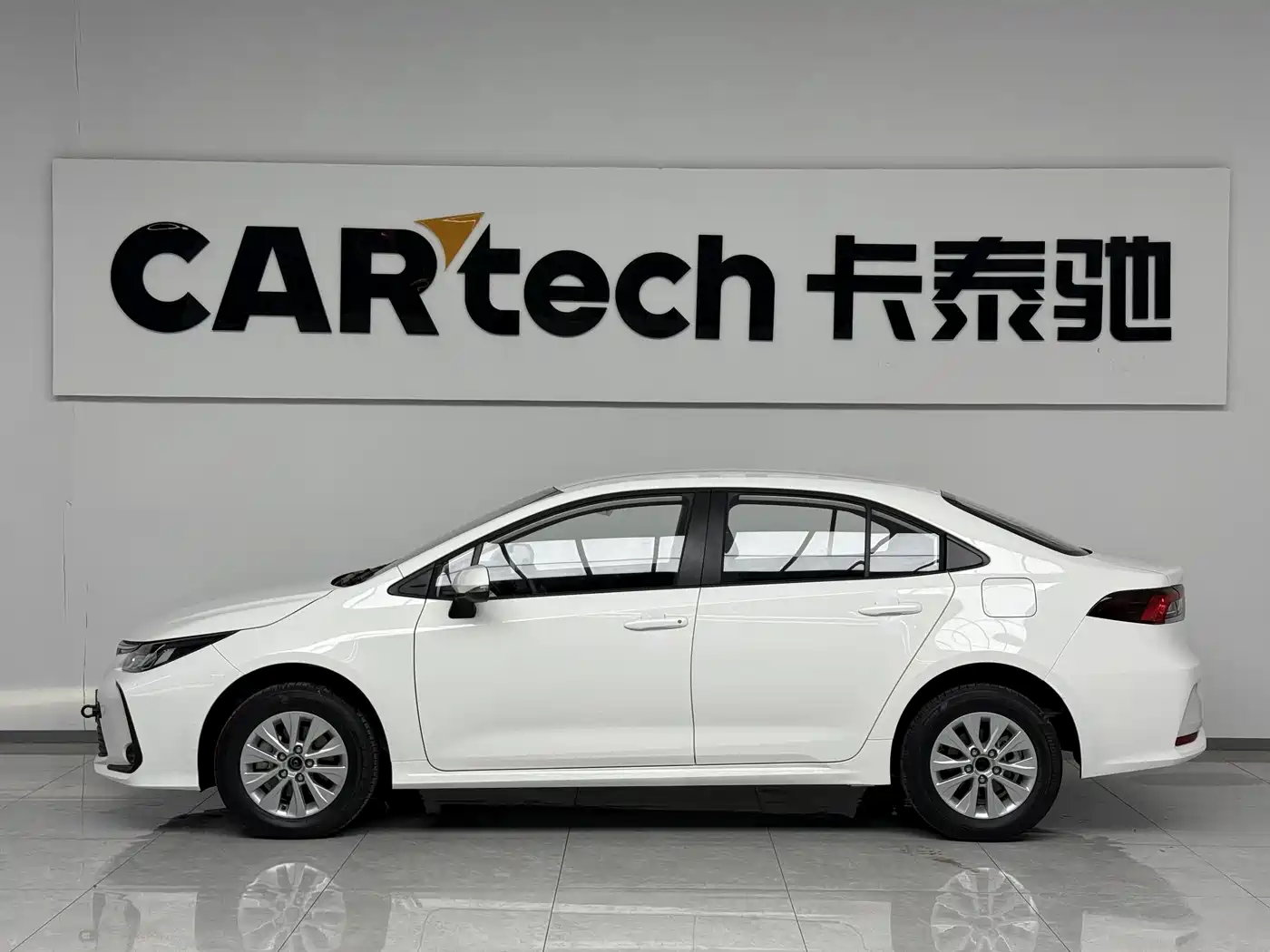 Toyota Corolla 2024 Model 1.2T Pioneer Edition фото 2