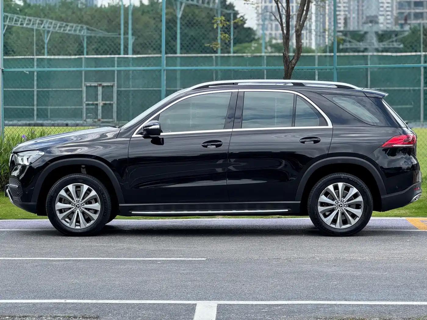 Mercedes-Benz GLE 2020 GLE 350 4MATIC Dynamic Special Edition фото 3