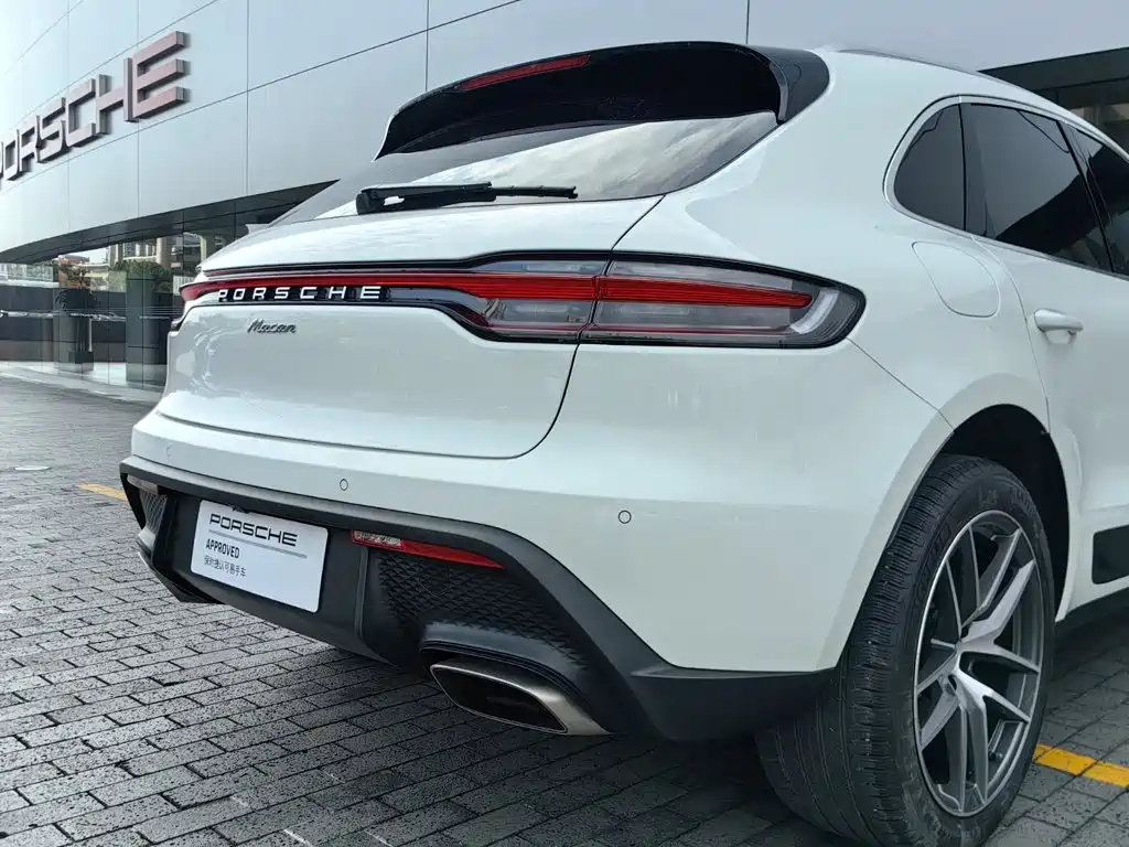 Porsche Macan 2023 2023 Macan 2.0T