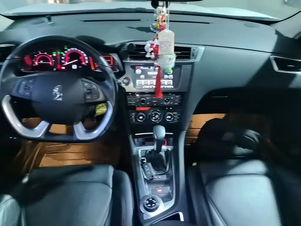 DS 6 2016 2016 1.6T Luxury THP160