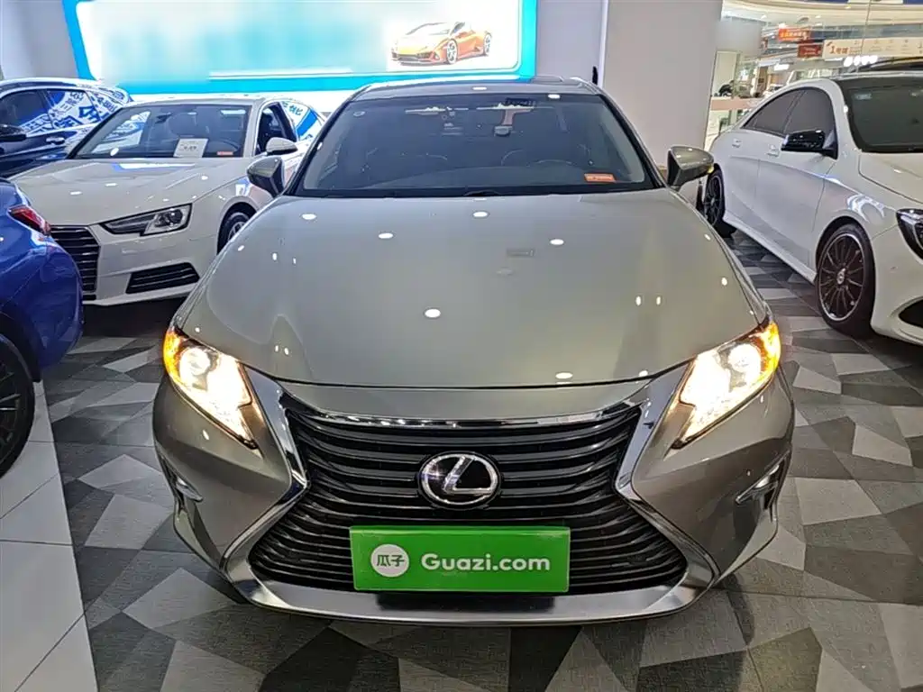 Lexus ES 2015 250 Elegance Edition фото 3