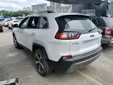 Фото 5 - Jeep Cherokee