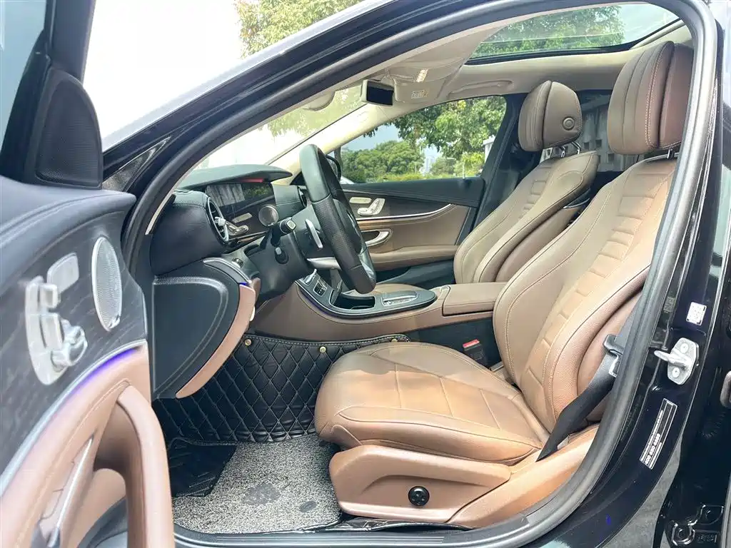 Mercedes-Benz E-Class 2020 Facelift E 300 L Sport Exclusive фото 4