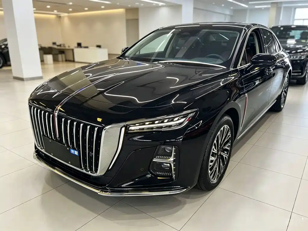 Hongqi H5 2024 2.0T Automatic Smart Connect Flag Smooth Edition