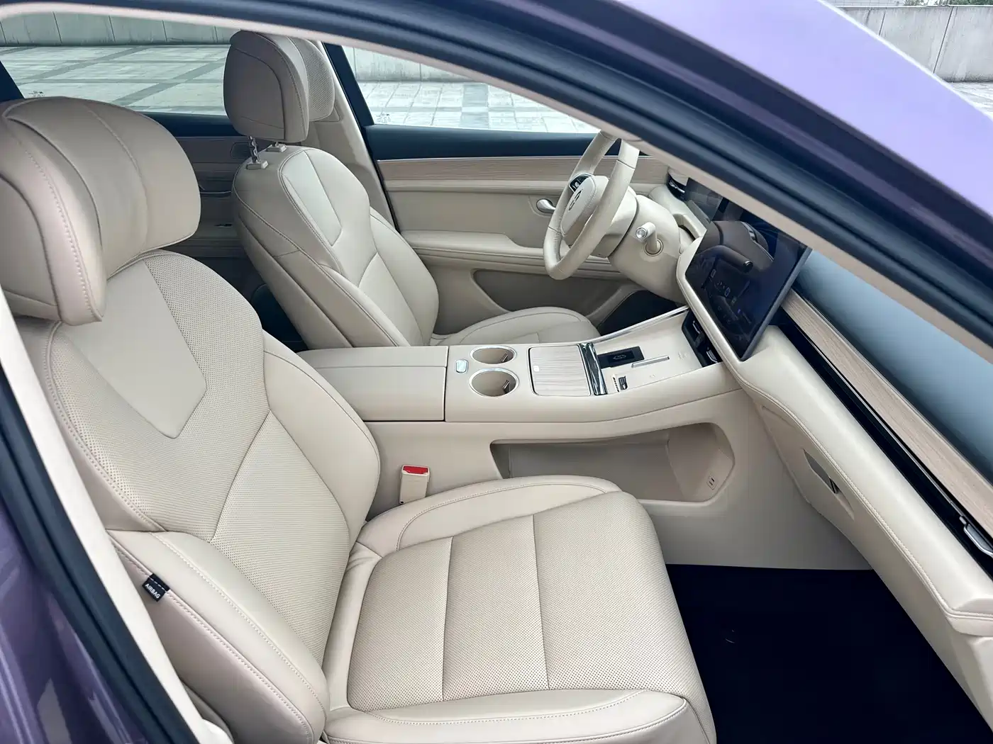AITO Wenjie AITO M5 2025 Extended Range Ultra AWD фото 6