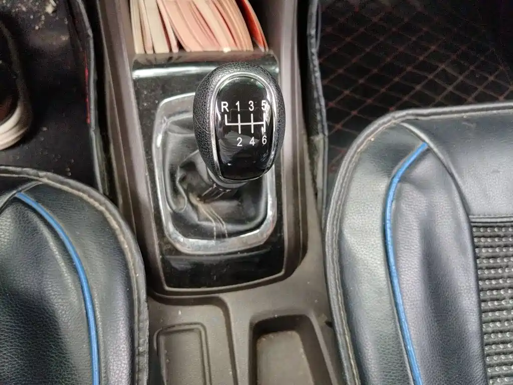 Baojun 310W 2017 2017 1.5L Manual Fashion Edition (China V)