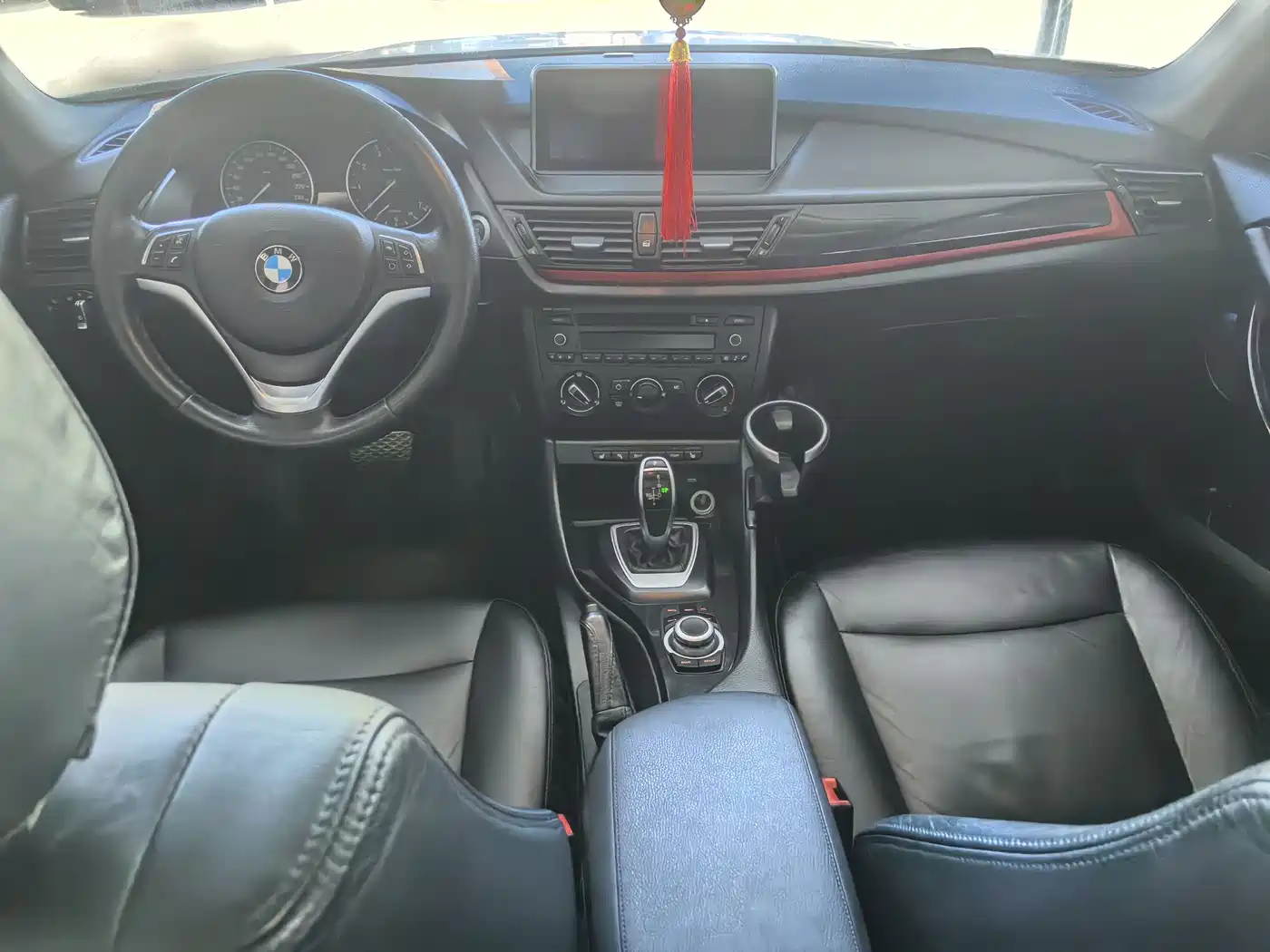 BMW X1 2015 Model sDrive18i Fashion Advanced Edition фото 11
