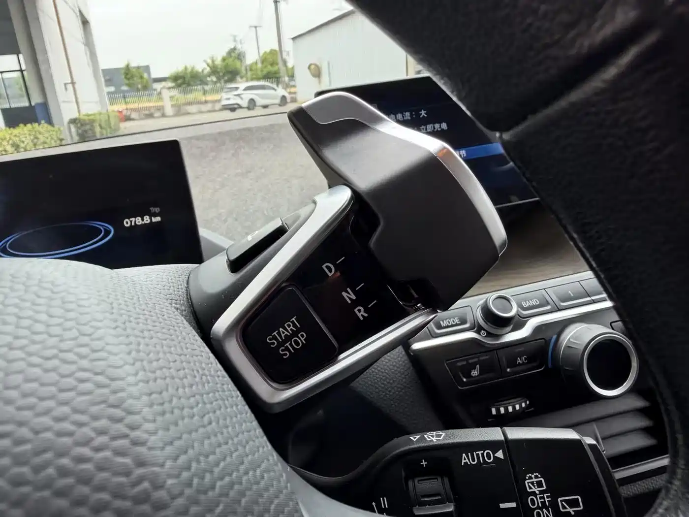 BMW i3 (Import) 2019 Quick Charge Version фото 12