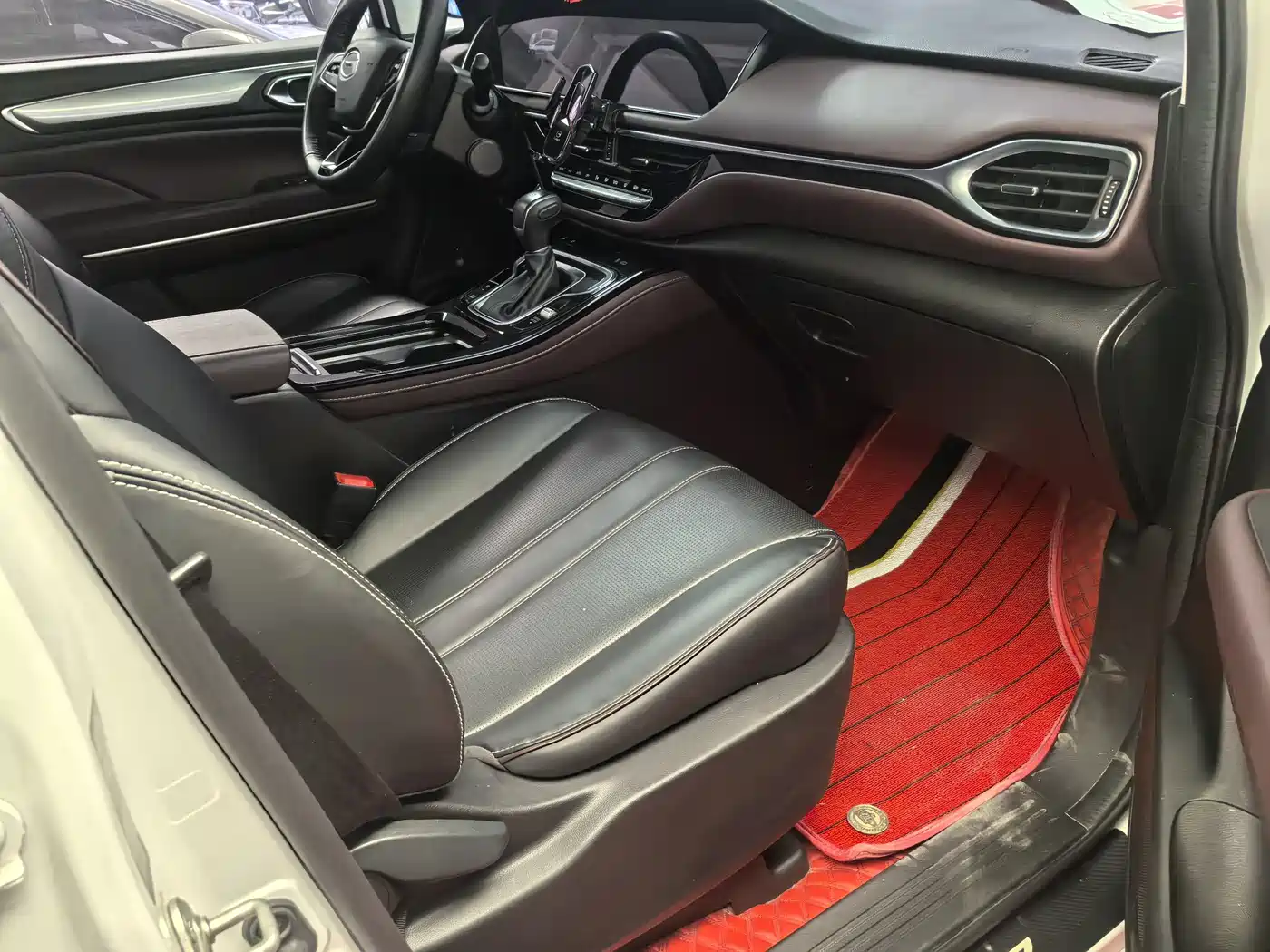 GAC Trumpchi Trumpchi M6 2023 PRO 270T DCT Luxury Edition фото 10