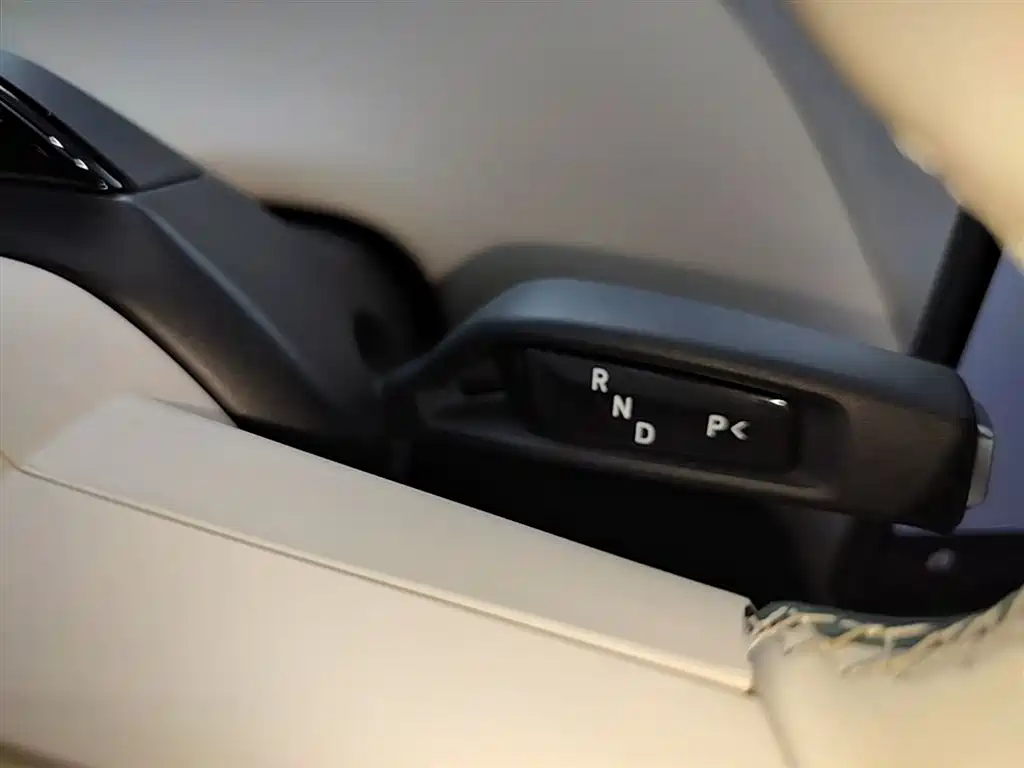 Xiaomi Auto Xiaomi YU7 2025 Extended Range RWD Edition фото 14