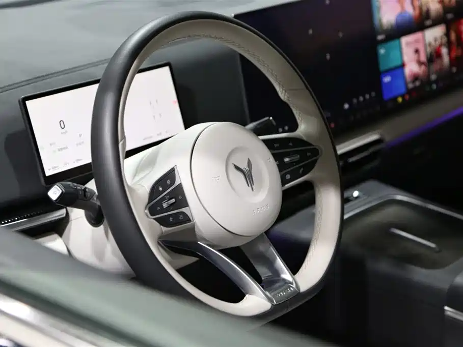 Voyah Auto Voyah Dreamer 2025 PHEV AWD Flagship Kunpeng Edition фото 4