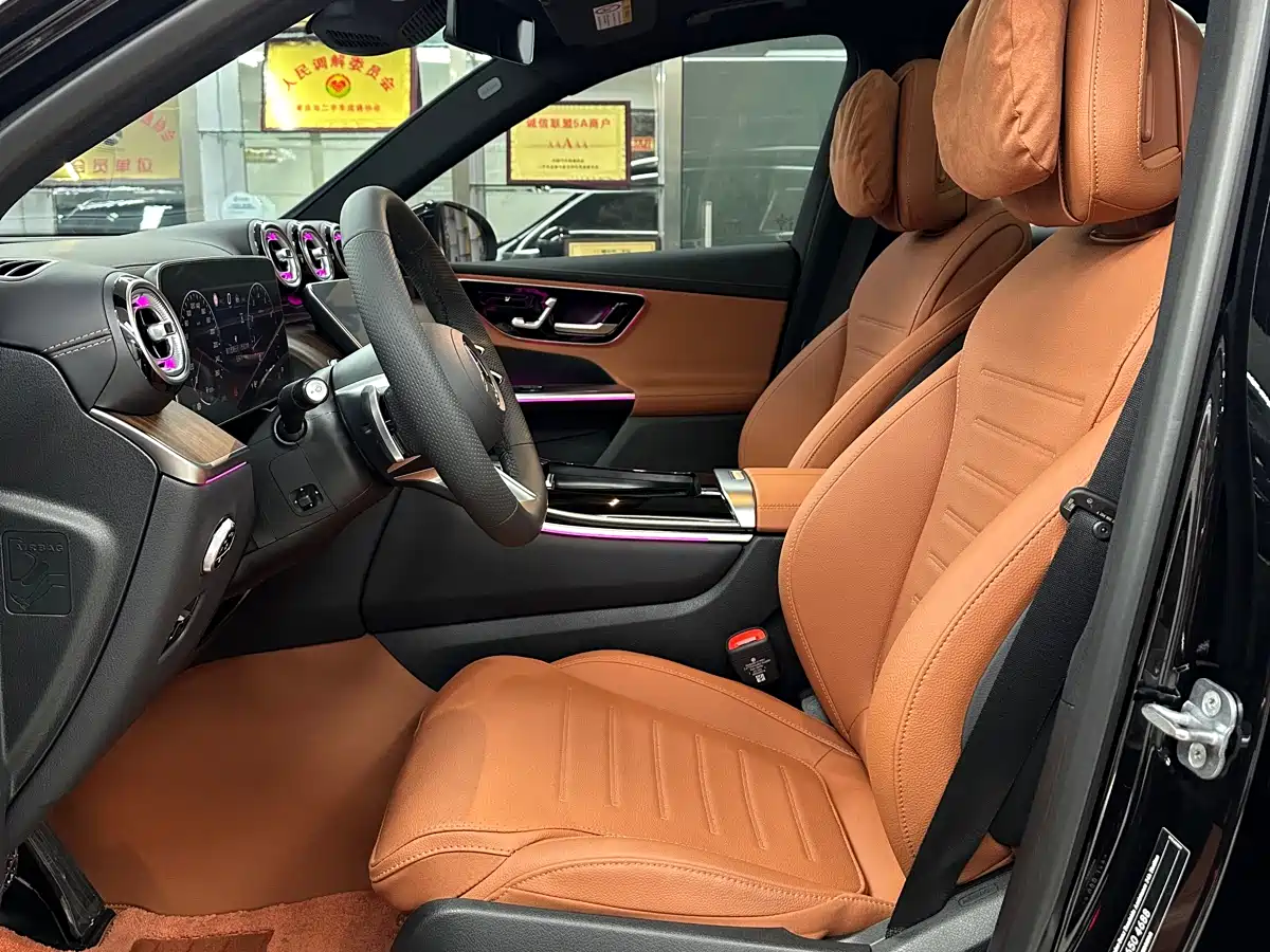 Mercedes-Benz GLC 2026 GLC 300 L 4MATIC Sport 5-Seater фото 9