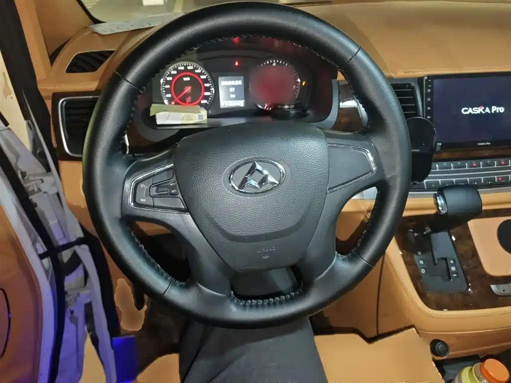 SAIC Maxus Maxus G10 2016 2.0T Automatic Elite фото 3