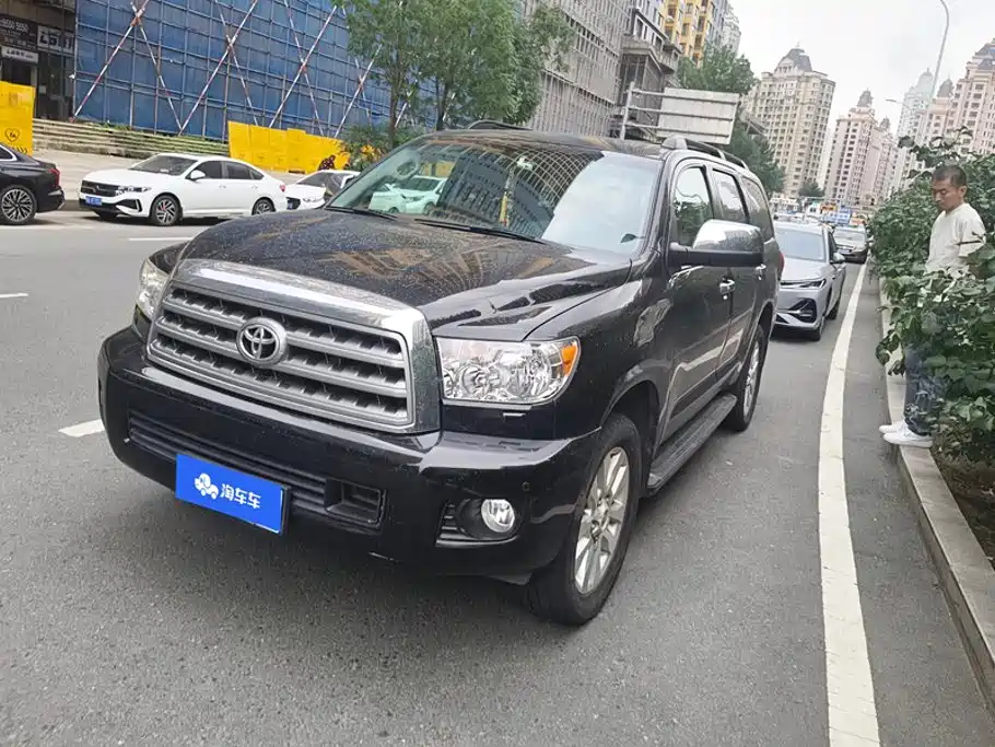 Toyota Sequoia 2012 2010 5.7 Platinum Edition