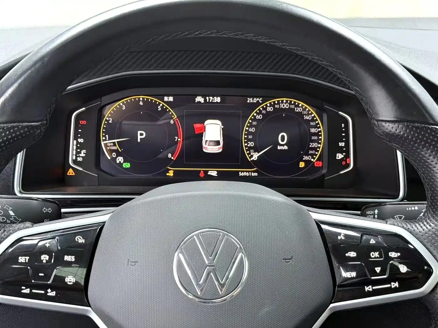 Volkswagen Tiguan L 2022 330TSI Auto 2WD R-Line Premium Edition фото 6