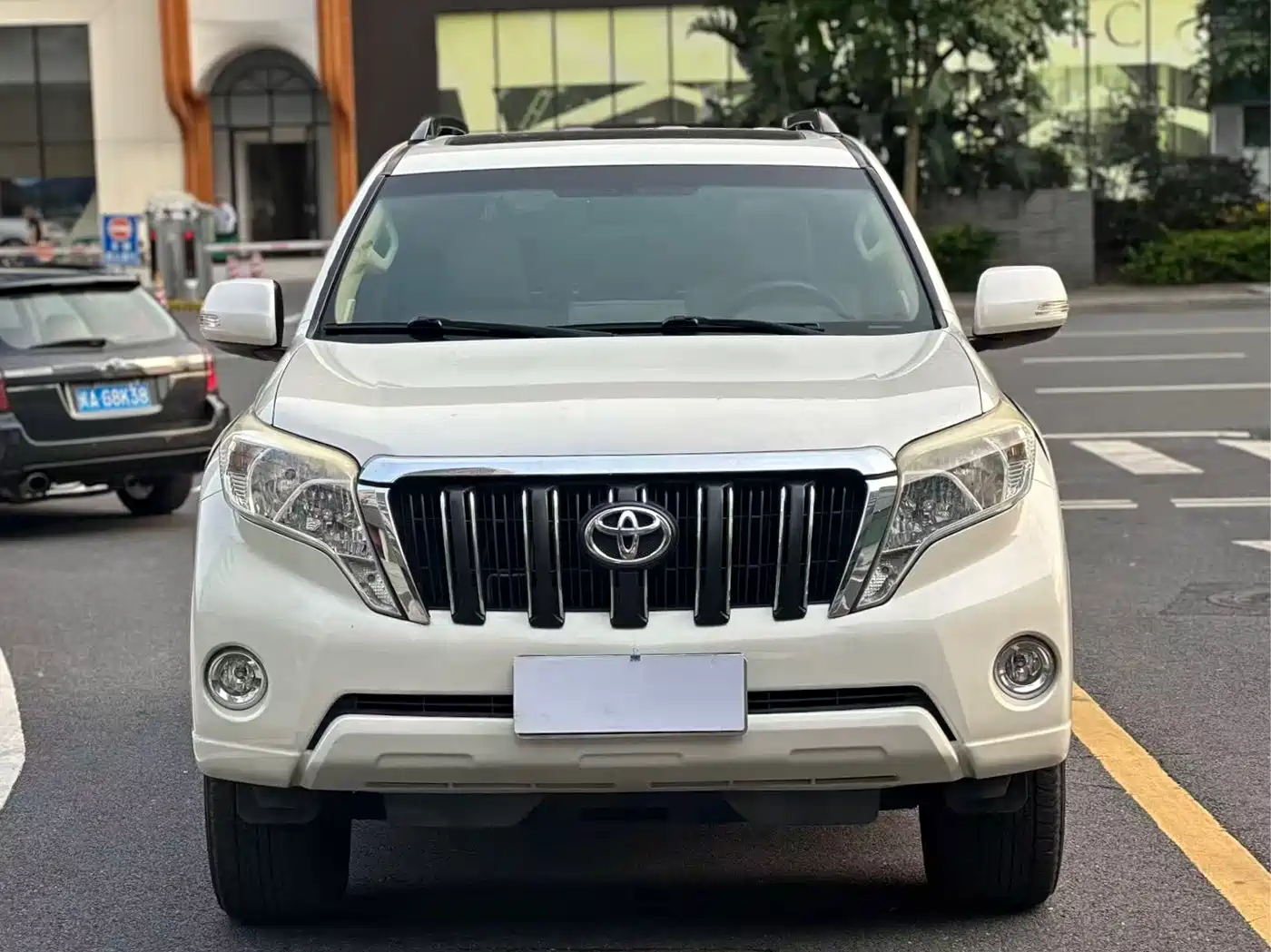 TOYOTA PRADO