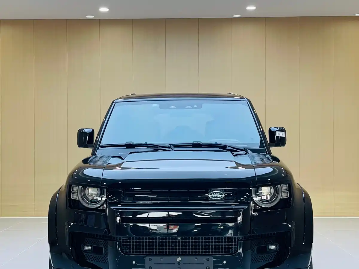 Land Rover Defender 2024 110 3.0T P400 X-DYNAMIC HSE фото 2