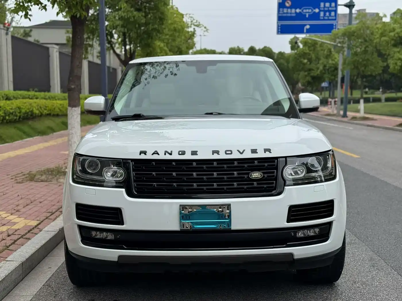 Land Rover Range Rover 2013 NA 5.0 V8 Vogue SE фото 2