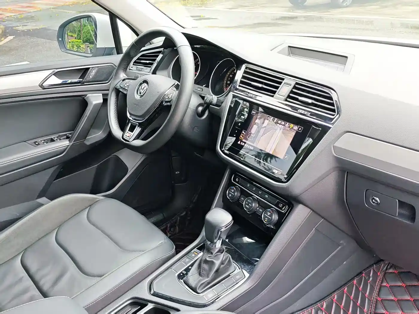 Volkswagen Tiguan L 2018 330TSI Automatic 2WD Flagship Edition фото 10