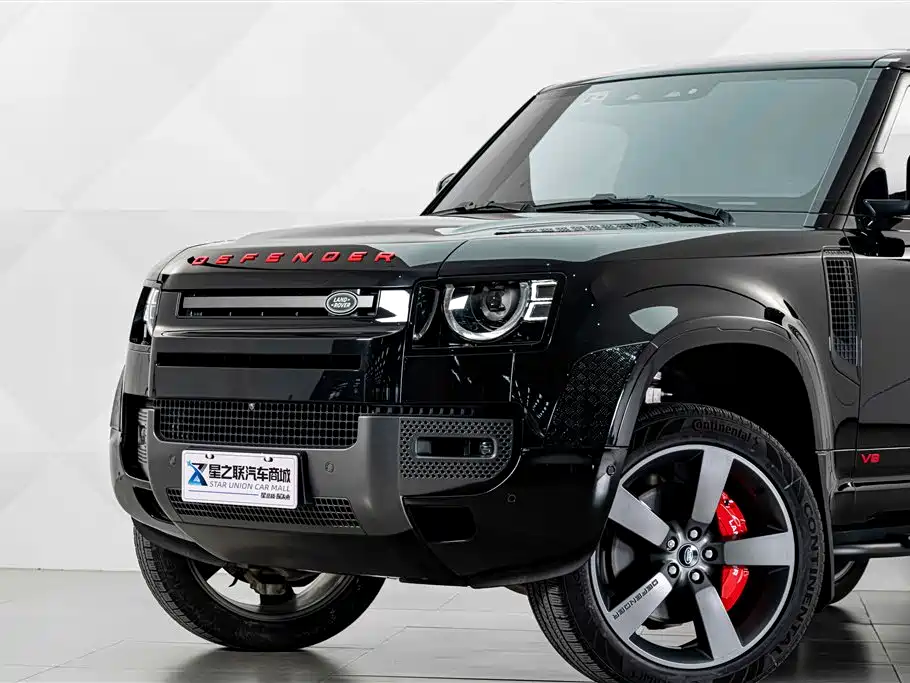 Photo 3 - Land Rover Defender