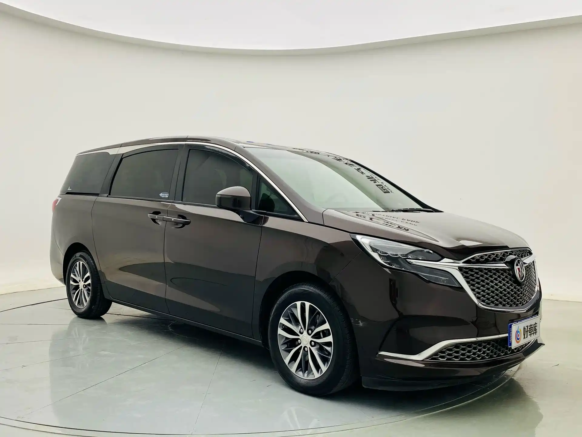 Фото 3 - Buick GL8
