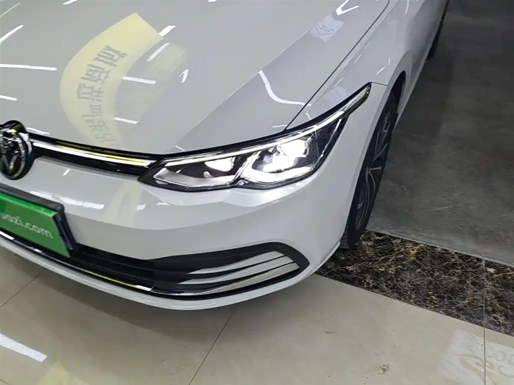 Volkswagen Golf 2023 Facelift 280TSI DSG Pro фото 24