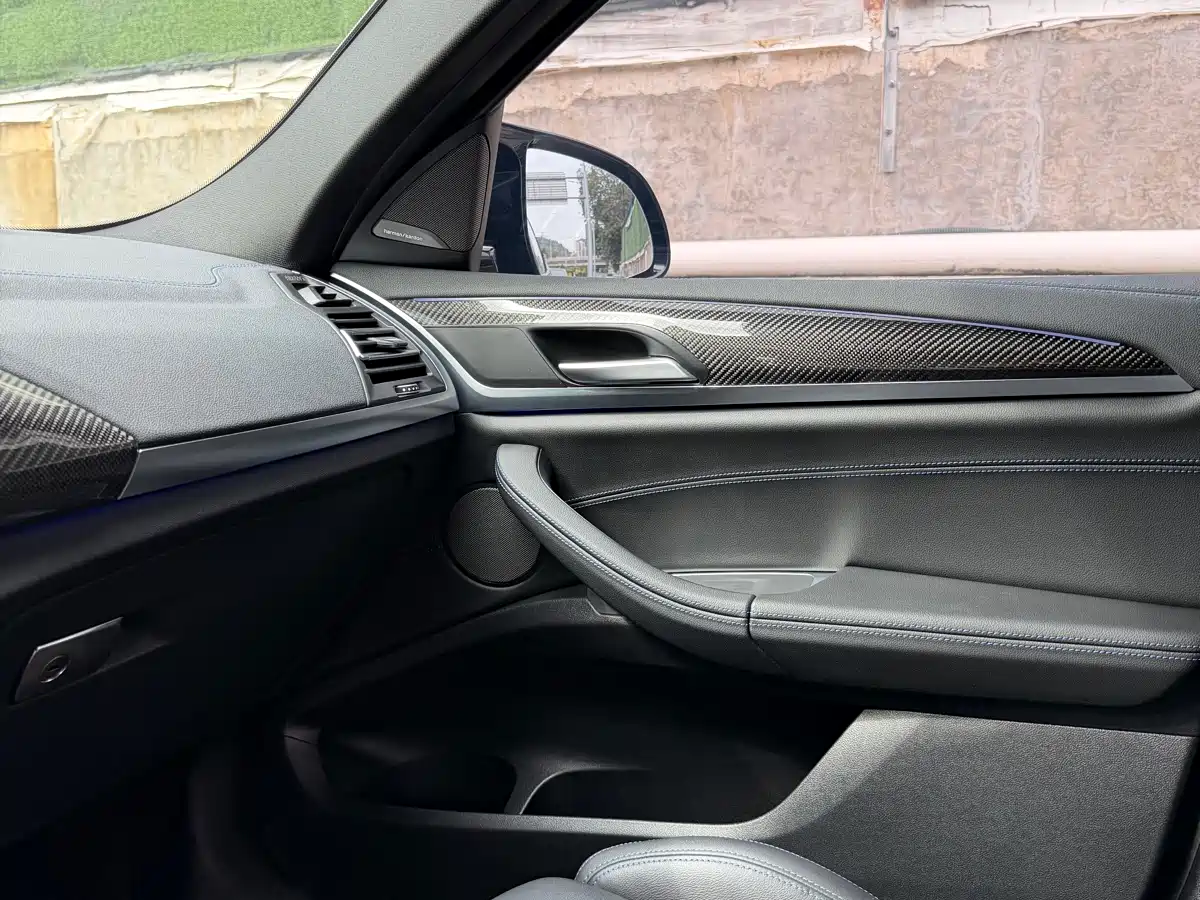 BMW X4 M40i 2022 M40i фото 16