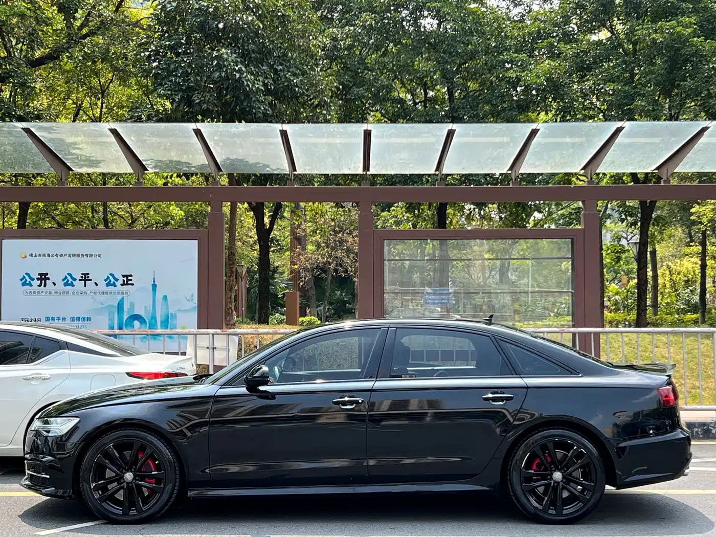 Audi A6L 2018 30th Anniversary 45 TFSI quattro Sport фото 16