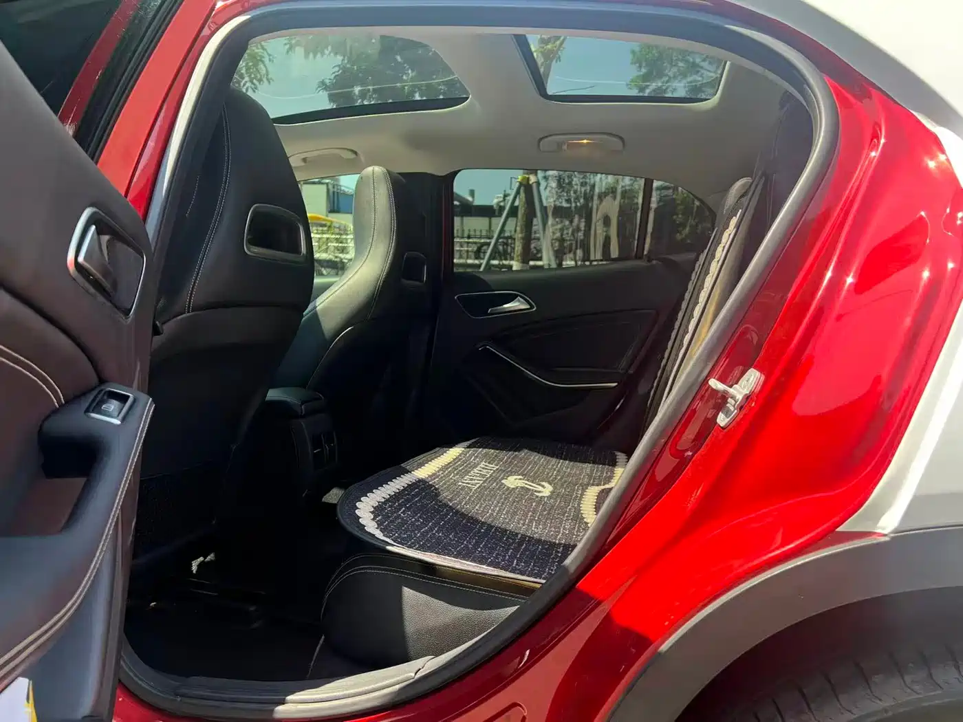 Mercedes-Benz GLA 2017 GLA 220 4MATIC Luxury фото 9