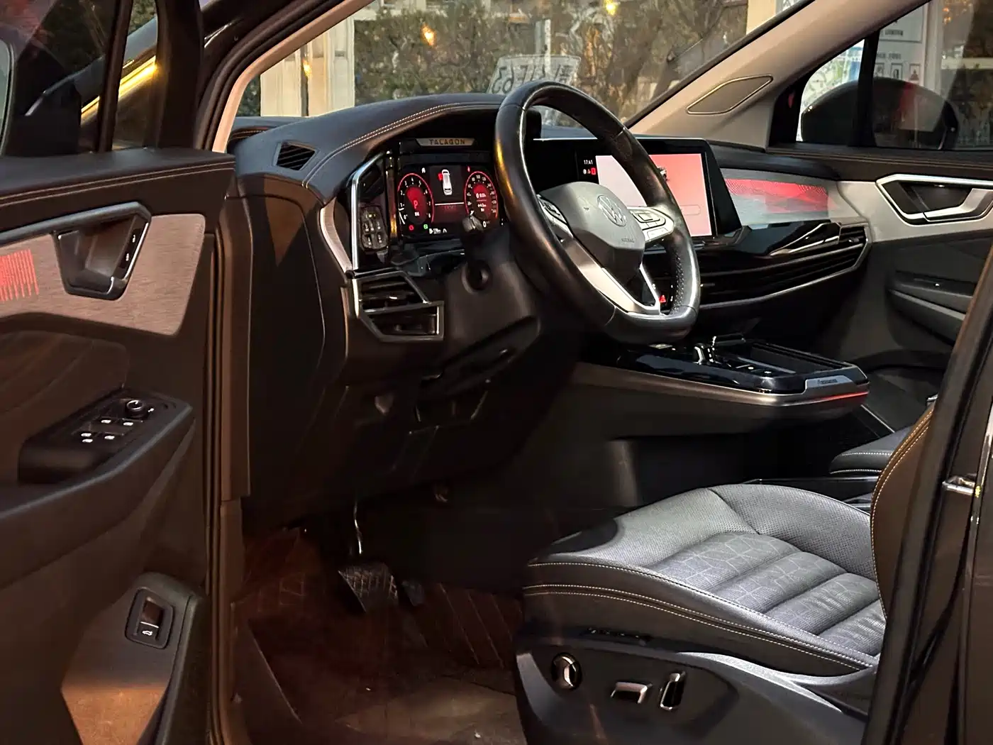 Volkswagen Talagon 2022 380TSI 4WD Luxury Premium Pro Edition 7-Seater фото 3