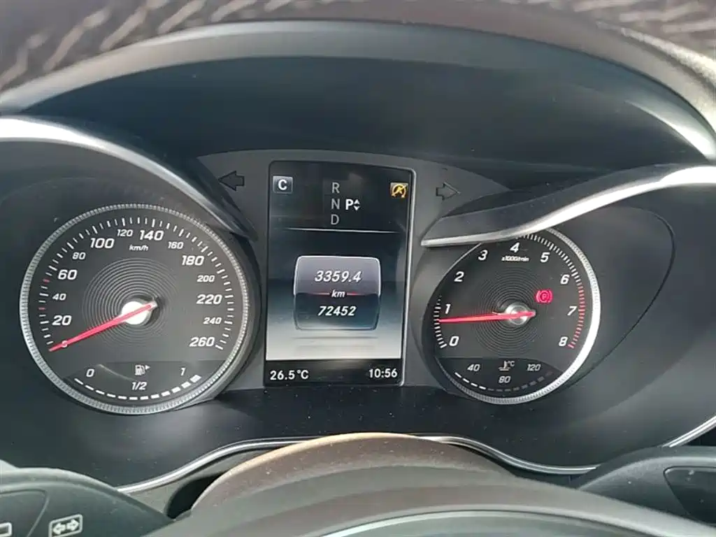 Mercedes-Benz GLC 2016 GLC 260 4MATIC Luxury фото 12
