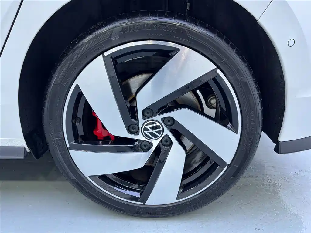 Volkswagen Golf GTI 2023 380TSI DSG GTI фото 23