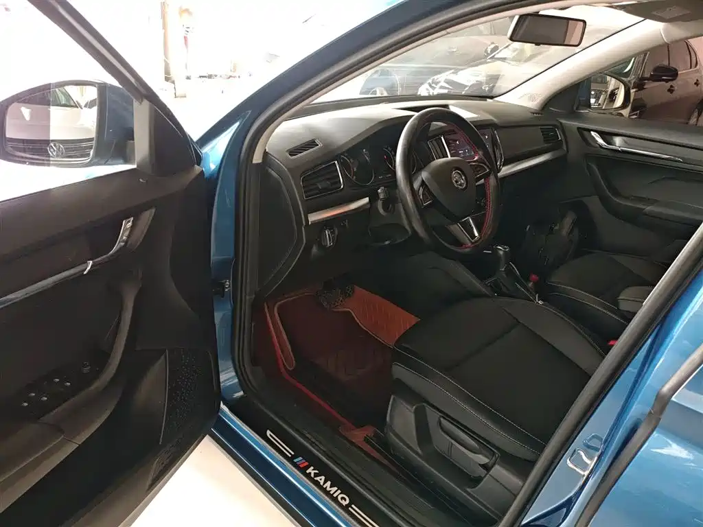 SKODA KOMICK