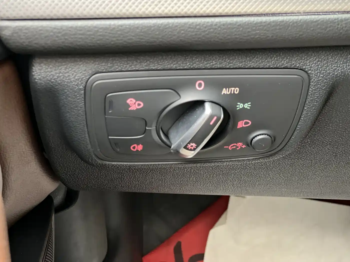 Audi A6L 2016 30 FSI Technology фото 17