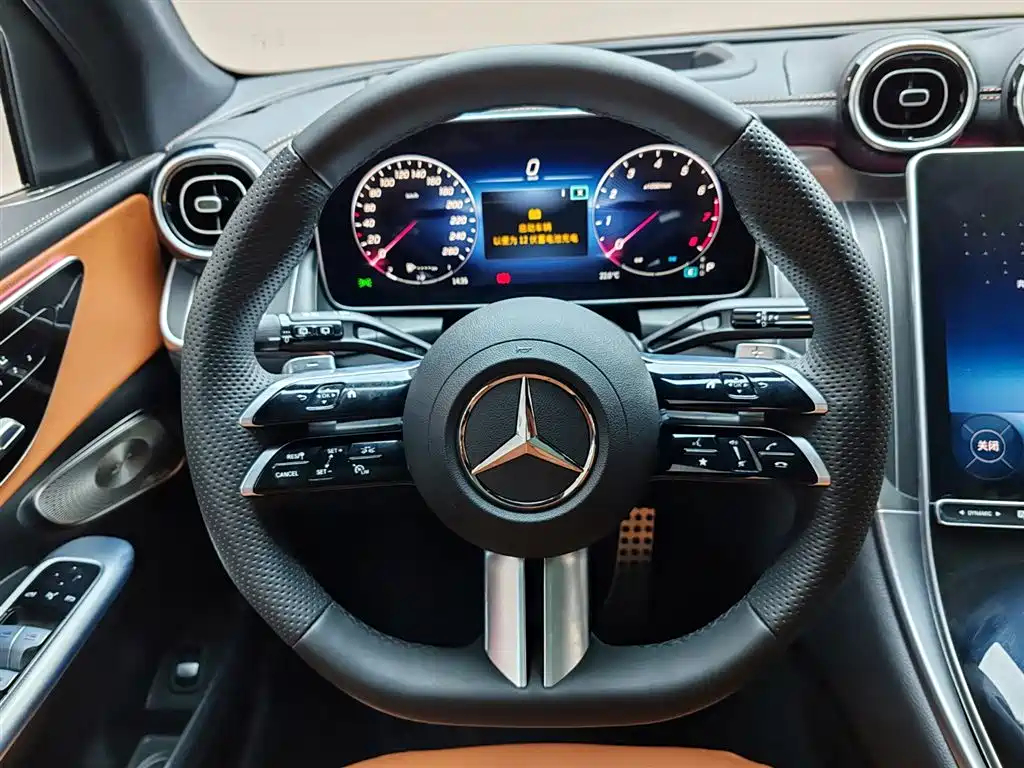Mercedes-Benz GLC 2023 GLC 300 L 4MATIC Luxury 7-Seater фото 13