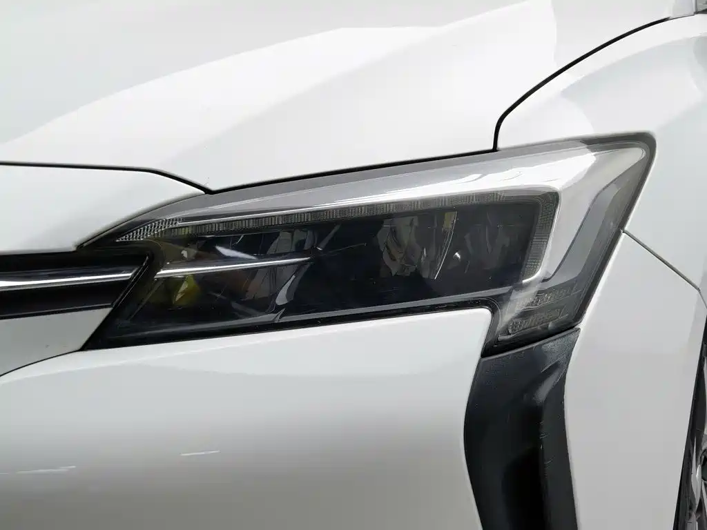 Buick Velite 6 2019 2019 Connected Fashion Edition